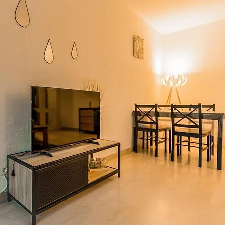 Apartment * Le St-eloi *1 Chambre, Parking, Wifi, Jardin* *