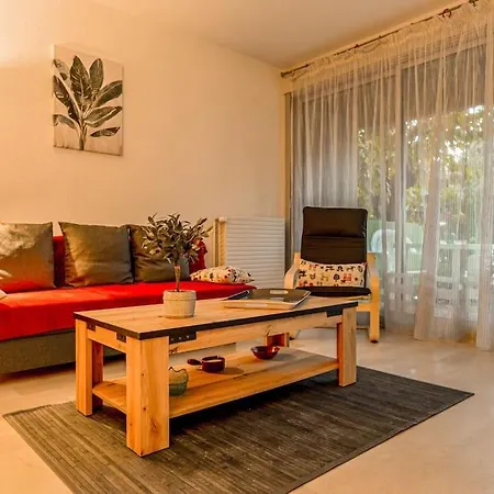 Apartment * Le St-eloi *1 Chambre, Parking, Wifi, Jardin*